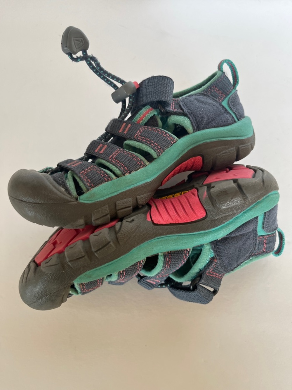 Keen Kids Water Shoes. - Picture 2 of 6